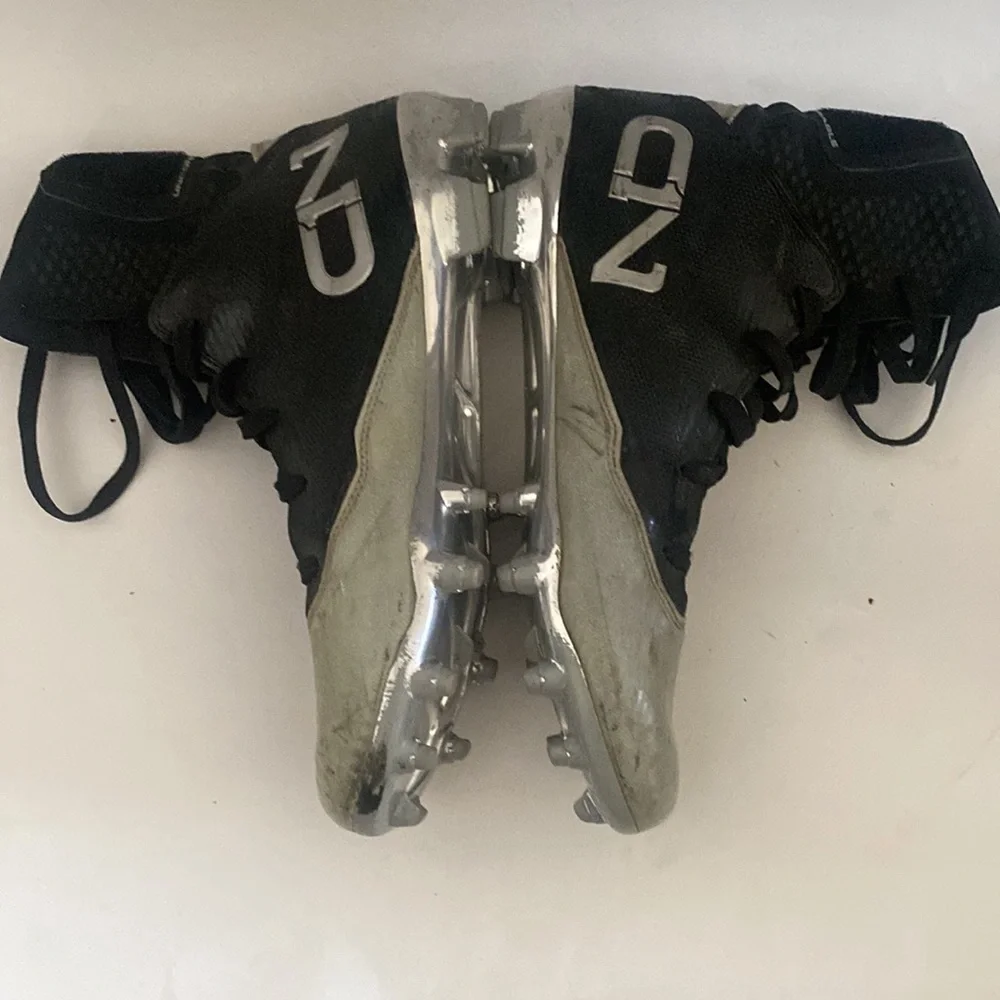 UNDER ARMOUR Spotlight Football Cleats Black Gray Size 11 GUC